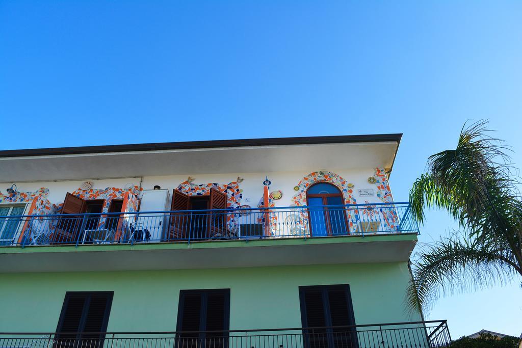 الشقق الفندقية أغروبوليفي  Casa Carolina المظهر الخارجي الصورة